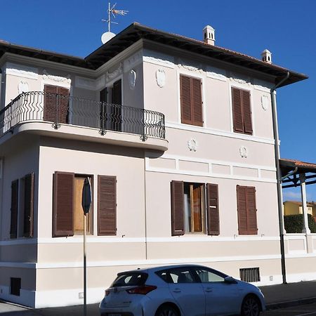 Villa Salvini Marina Di Pisa Kültér fotó